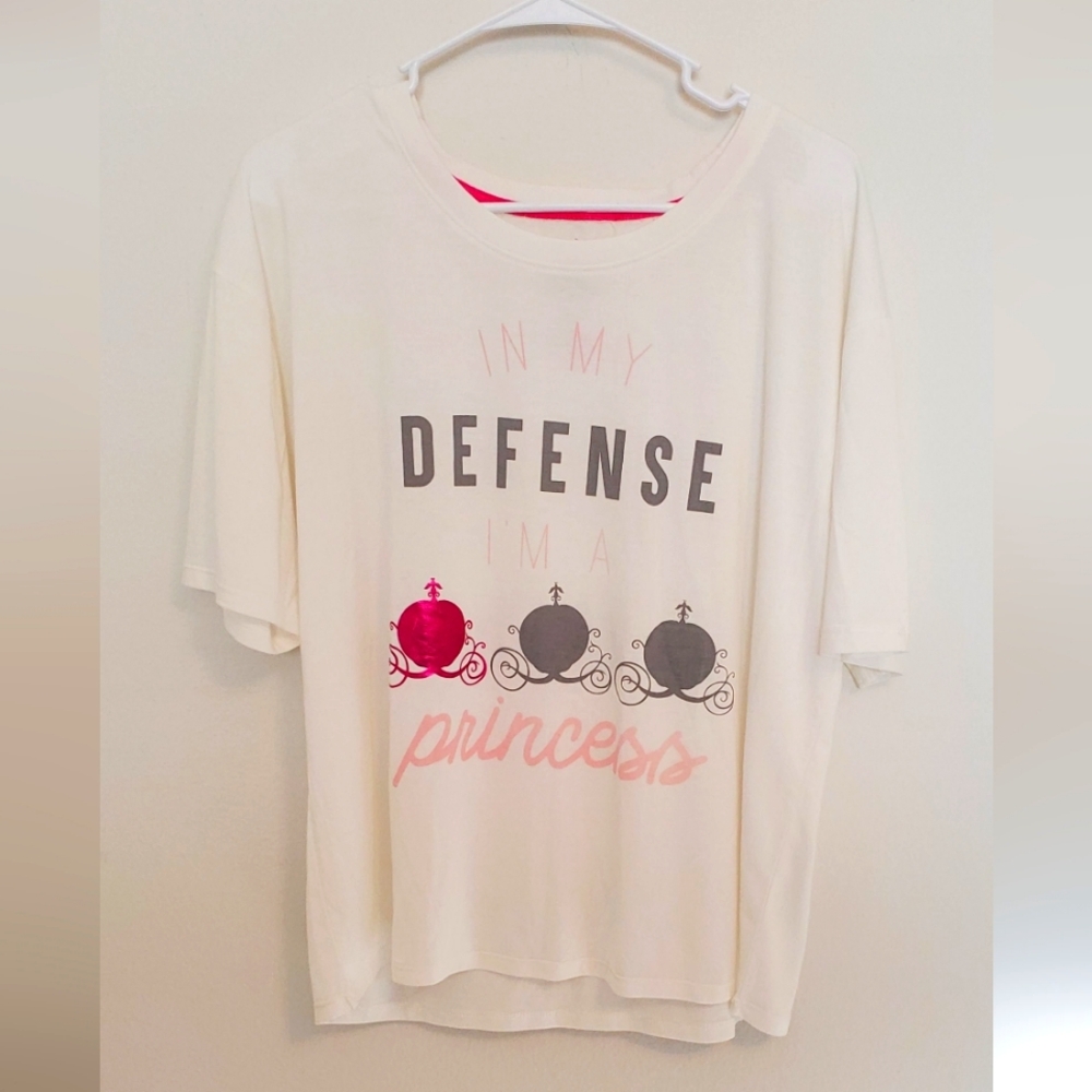 Disney Parks "In My Defense I Am A Princess" Women's T-Shirt Size Large